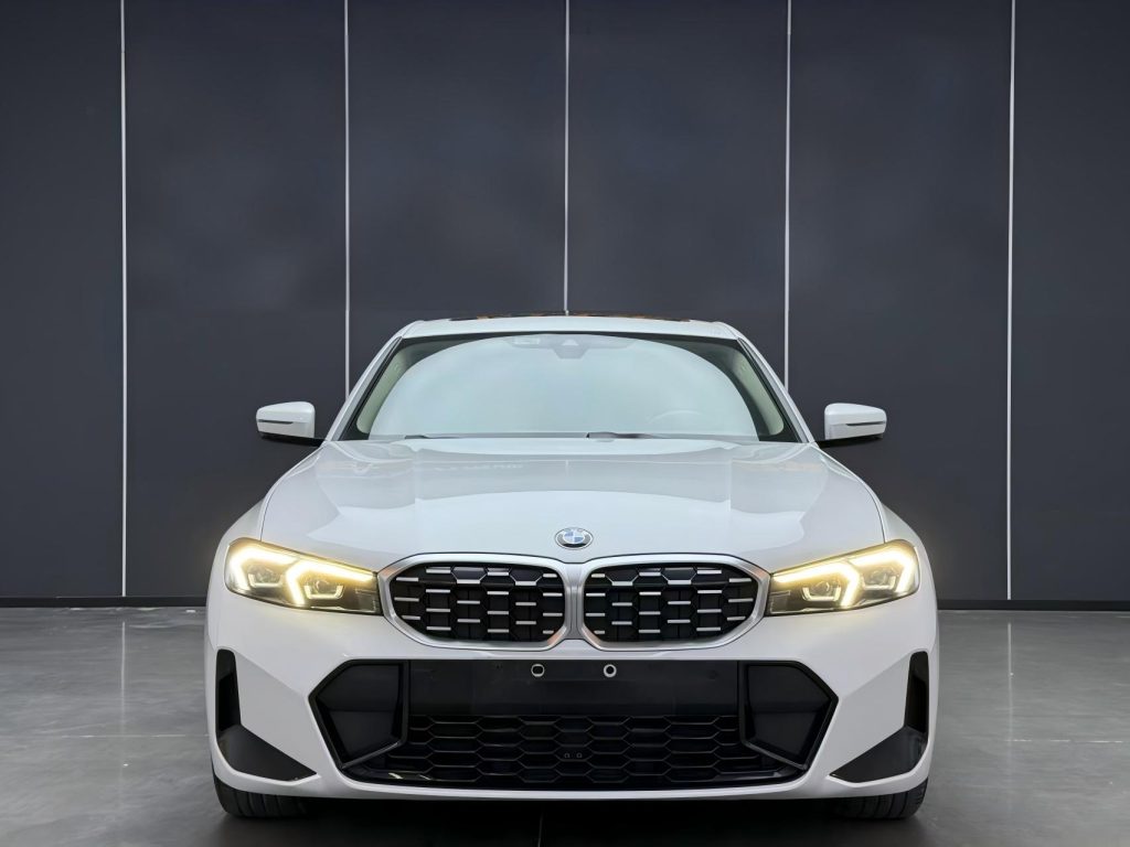 BMW 3 Series 2025 года, модель 325Li M Sport Package - Huishida Trading