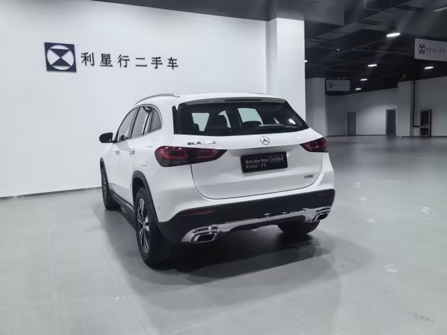 Mercedes-benz GLA 2020 GLA 200 edition - Huishida Trading