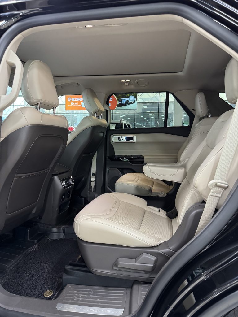 FORD EXPLORER 2020 EcoBoost 285 4WD Platinum 6-Seater - Huishida Trading