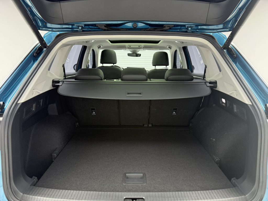 Volkswagen TAYRON 2023 Модель 280TSI с двухколесным приводом Luxury Plus Advanced Edition - Huishida Trading