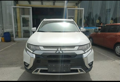 Mitsubishi Olland 2020 2.4L 4 - местный - Huishida Trading