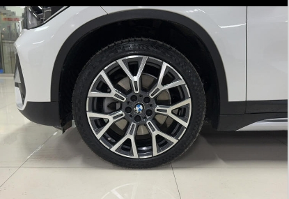 BMW X1 2021 xDrive25Li Премиум издание - Huishida Trading