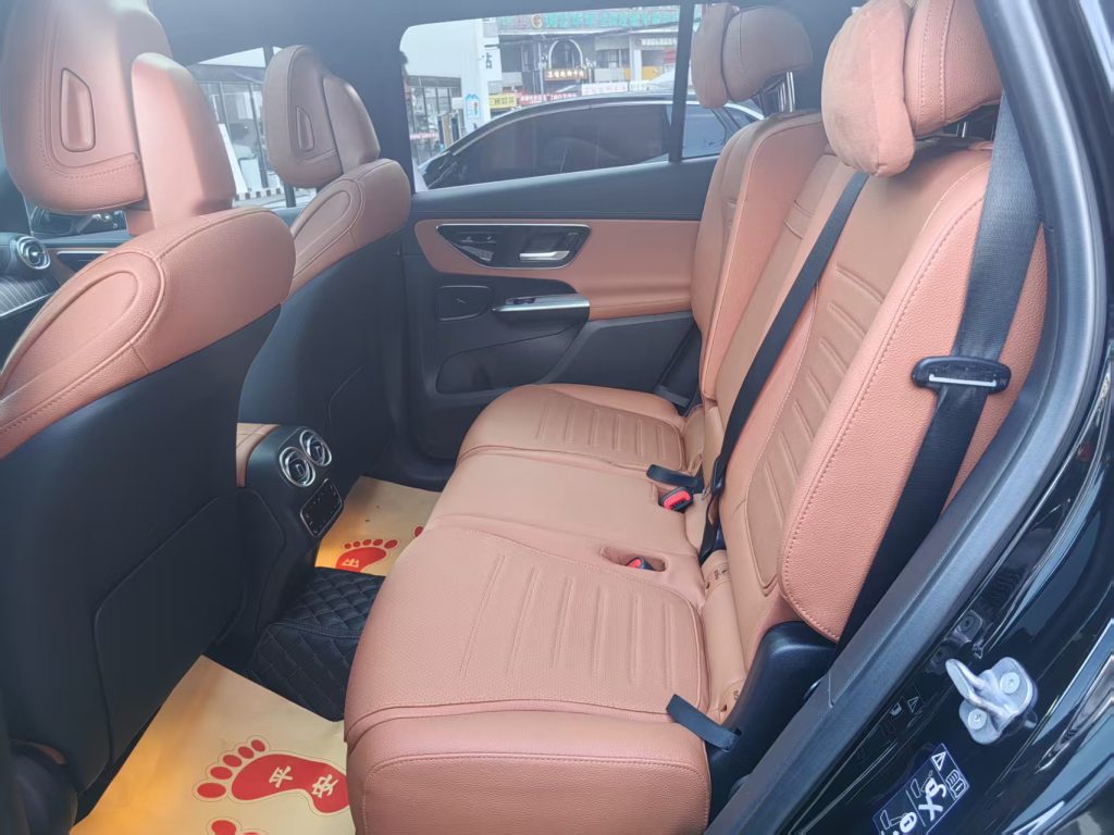 Mercedes-Benz GLC-Class 2023 Facelift GLC 260 L 4MATIC Luxury Edition 7-Seater - Huishida Trading