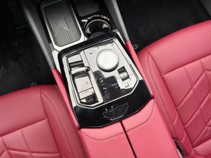 BMW 5 серии 2024 525Li M Sport Package - Huishida Trading