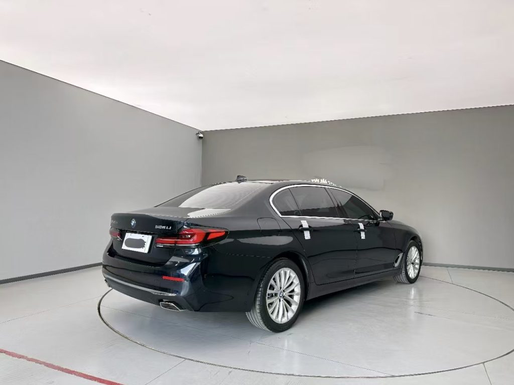 BMW 5 Series 2022 Facelift II 525Li Luxury Line - Huishida Trading