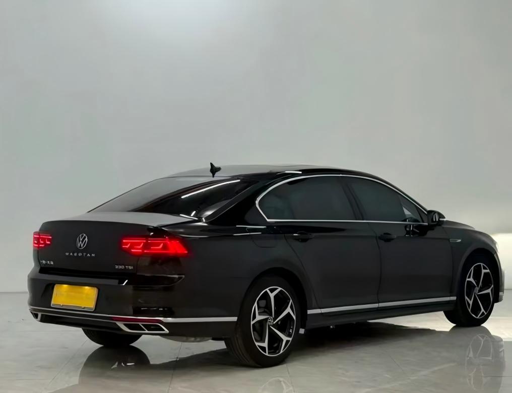 Magotan 2023 2-миллионная юбилейная версия 330TSI DSG Luxury - Huishida Trading