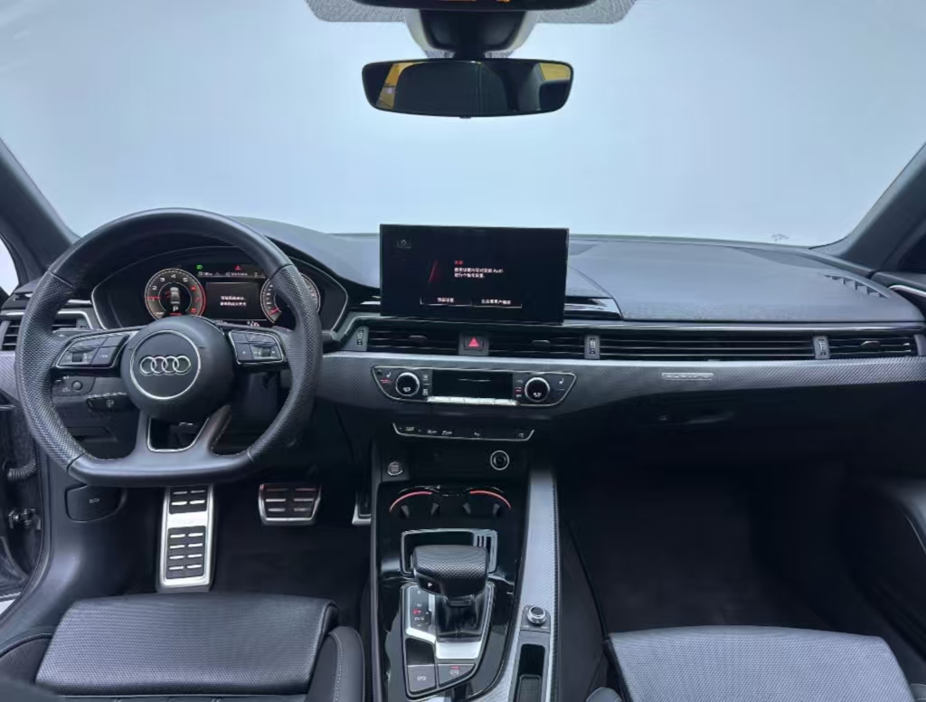 Audi A4L 2024 40T FSI quattro RS Package Performance Edition - Huishida Trading