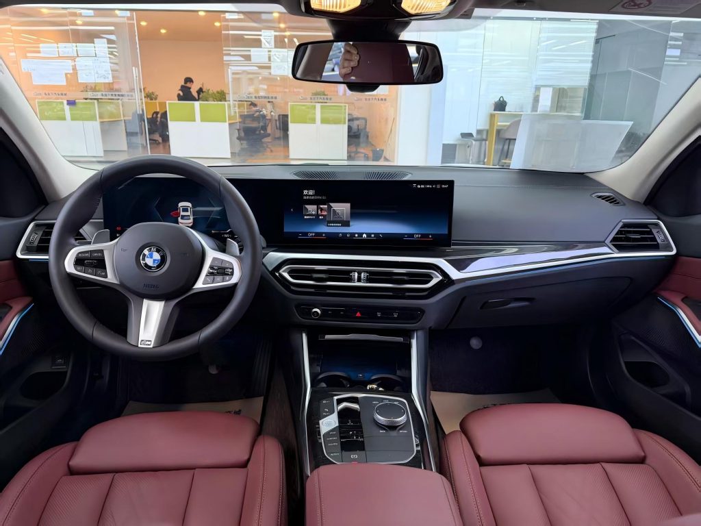 BMW 3 серии 2024 325Li M Sport Package - Huishida Trading