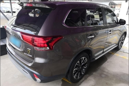 Mitsubishi Outlander 2020 2.4L 4WD Peugeot 7-Passenger - Huishida Trading