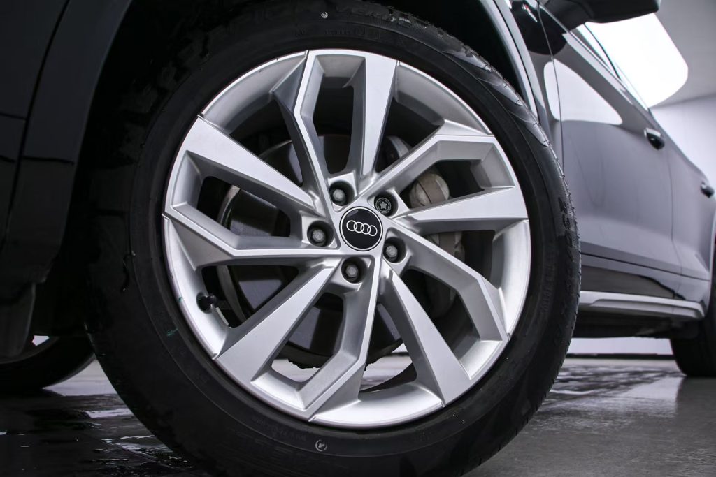 Audi Q5L 2022 Facelift 40T Luxury Dynamic Edition - Huishida Trading