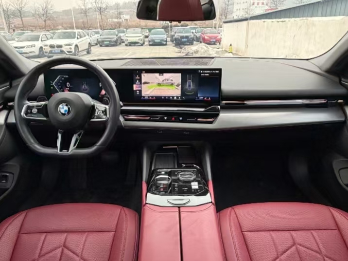 BMW 5 серии 2024 525Li M Sport Package - Huishida Trading