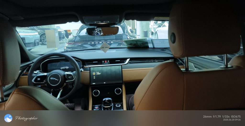 Jaguar XFL 2022 модельного года XFL 2.0T P250 с приводом на две колеса, версия Elite Sport - Huishida Trading