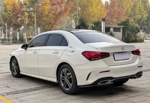 Mercedes-Benz A-Class 2021 модельного года, обновленный A 180 L Sport Sedan - Huishida Trading