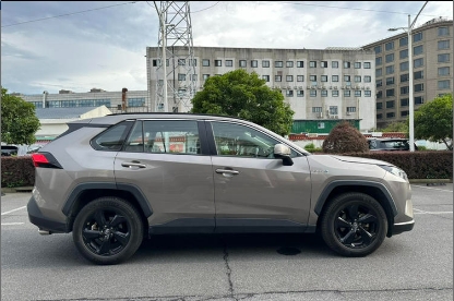 Toyota RAV4 2020 Twin Engine 2.5L E-CVT 4WD Signature Edition - Huishida Trading