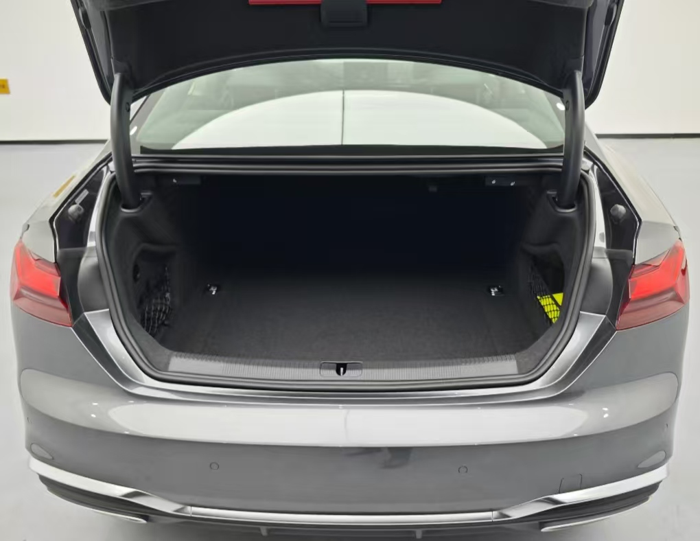 Audi A5 2024 Coupe 40 TFSI Sportline - Huishida Trading