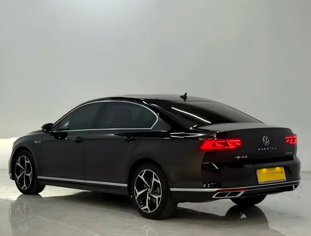 Magotan 2023 2-миллионная юбилейная версия 330TSI DSG Luxury - Huishida Trading