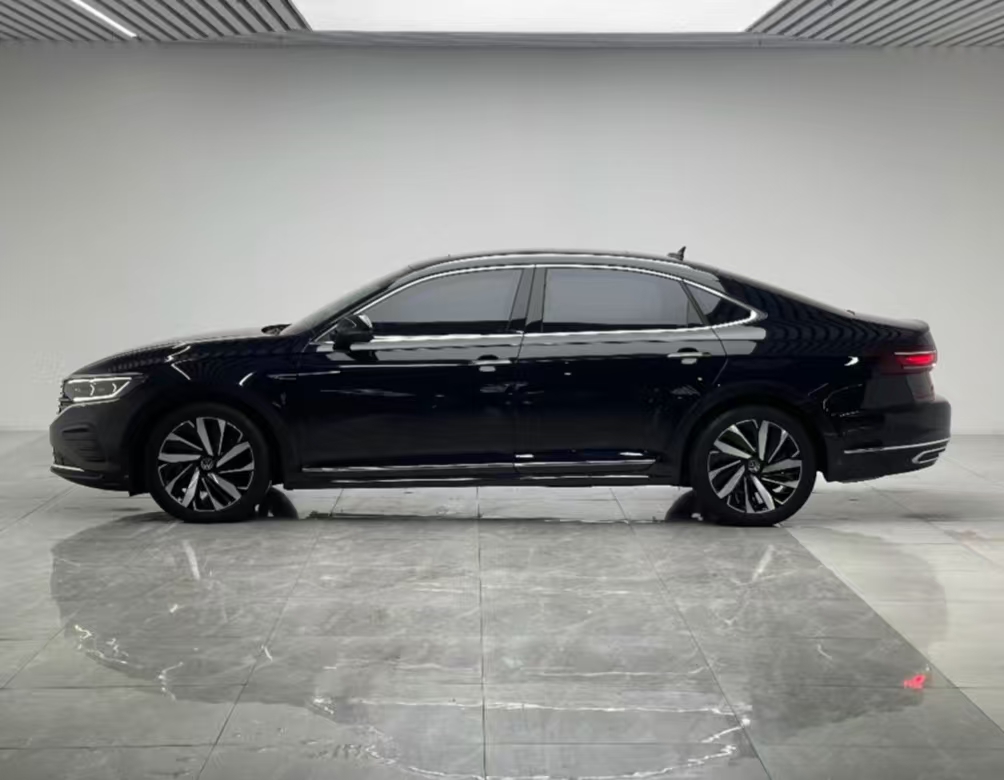 Passat 2024 Outstanding Edition 380TSI Dragon Glory Version - Huishida Trading