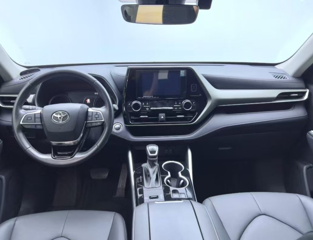 Highlander 2023 2,5 л Hybrid Luxury Edition 4WD 7-местный - Huishida Trading