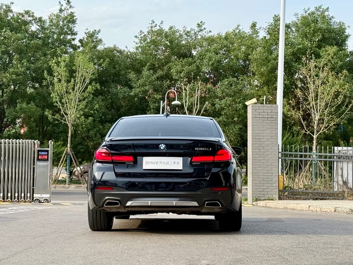 BMW 530Li 2022 530Li Premium M Sport Package - Huishida Trading