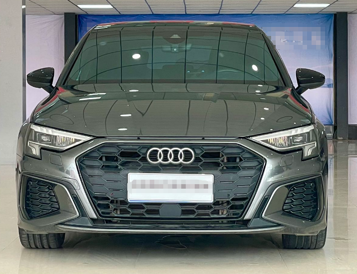 Audi A3 2022 Sportback 35 TFSI Стильный спортивный - Huishida Trading