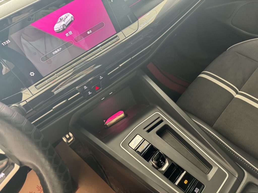 Volkswagen Golf 2021 модельного года 280TSI DSG R-Line - Huishida Trading