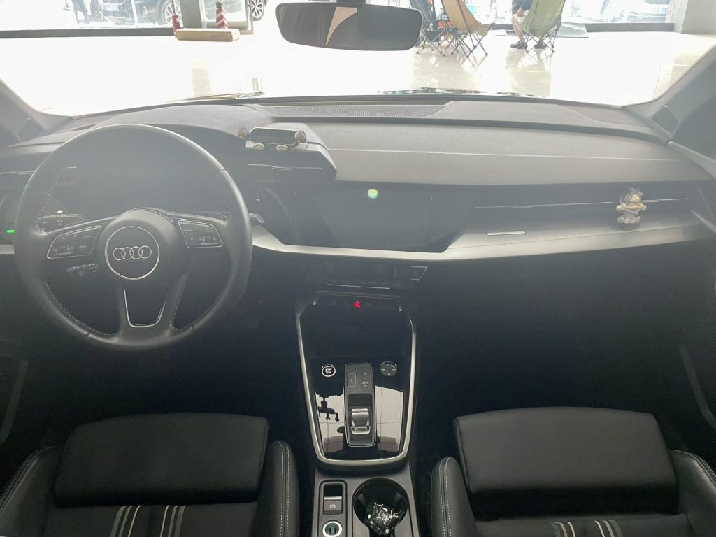Audi A3 2022 Sportback 35 TFSI Стильный спортивный - Huishida Trading