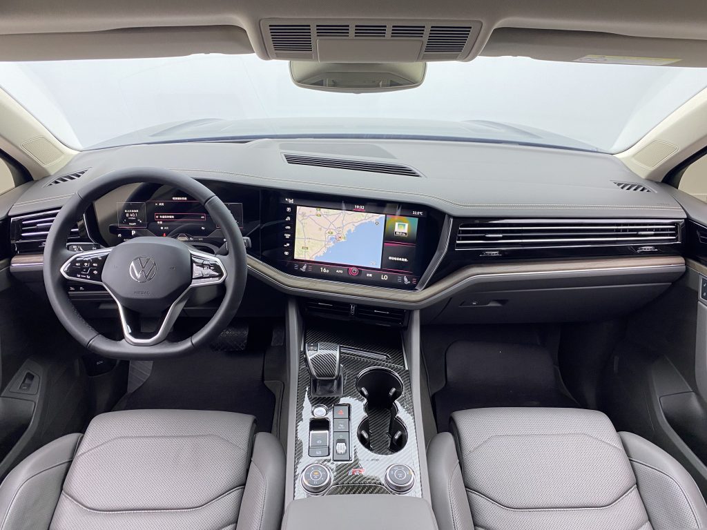 Volkswagen Touareg 2021 3.0TSI Sharp Edition Obsidian Black Sport Package - Huishida Trading