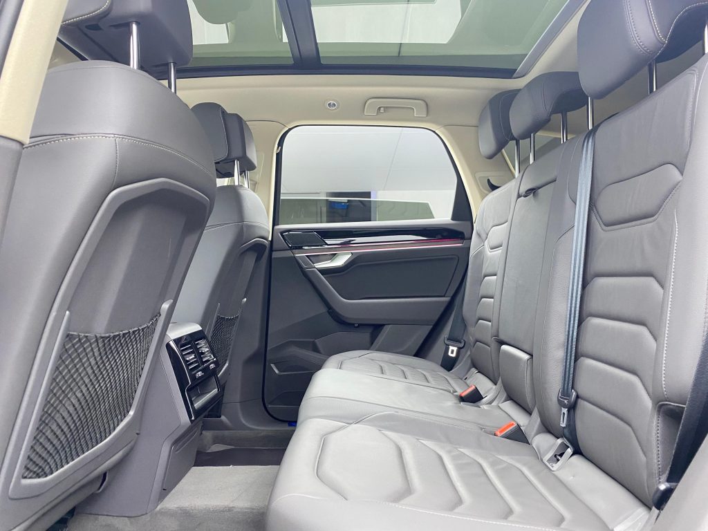 Volkswagen Touareg 2021 3.0TSI Sharp Edition Obsidian Black Sport Package - Huishida Trading