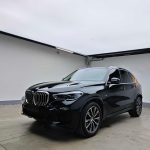 BMW X5 2022 модельного года, обновленная версия xDrive 40Li M Sport Package