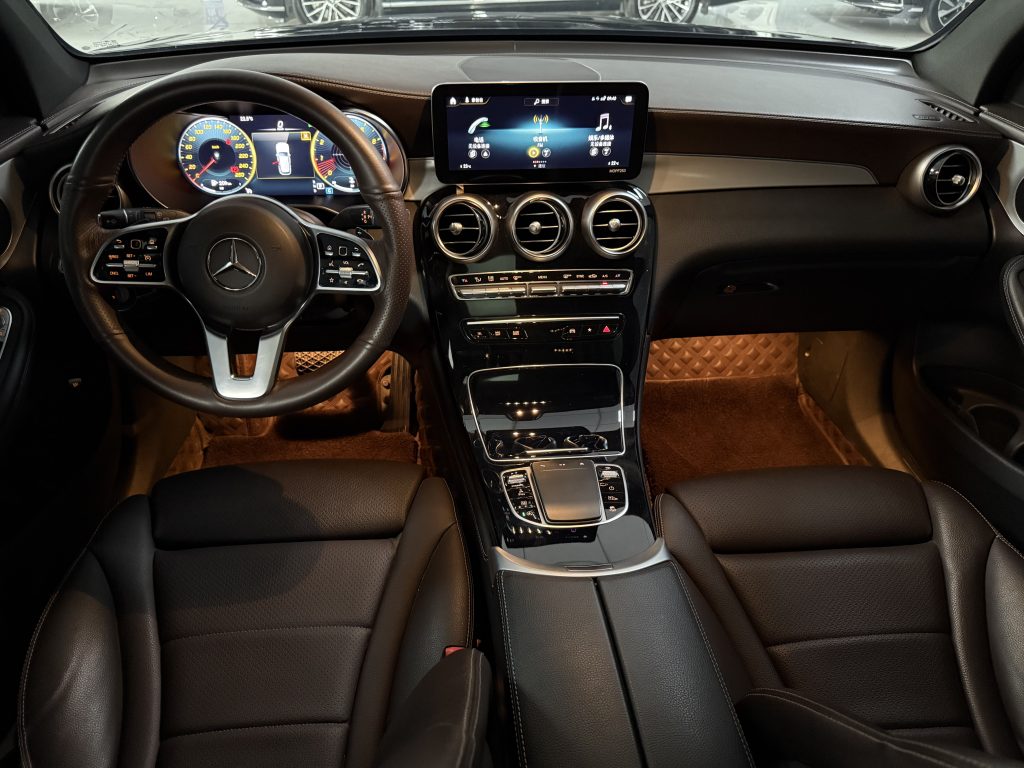 Mercedes-Benz GLC260 2021 модельного года GLC 260 L 4MATIC Dynamic - Huishida Trading
