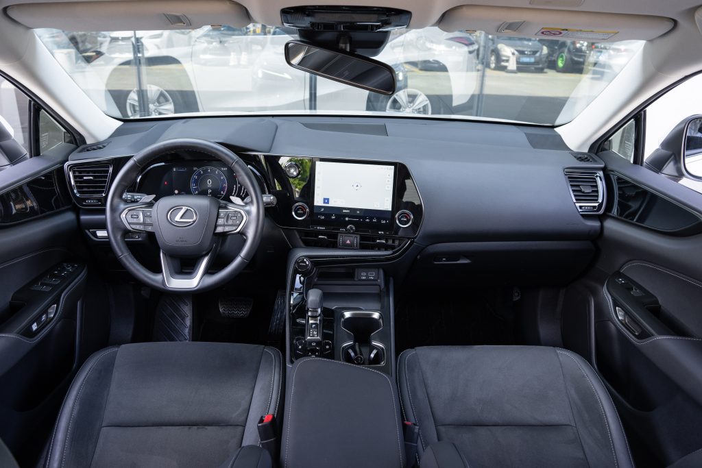 Lexus NX260 Модель 2022 года 260 с передним приводом, версия Chuangchi Edition - Huishida Trading