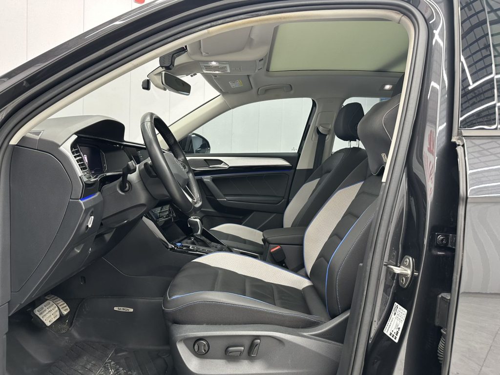 Volkswagen TAYRON GTE Plug-in Hybrid 2020 года 1.4T Premium Edition - Huishida Trading