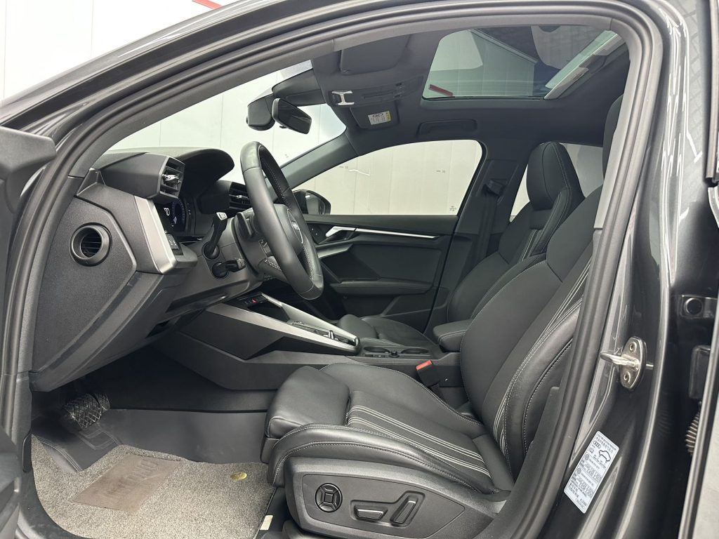 Audi A3 2022 A3L Limousine 35 TFSI Sportline - Huishida Trading