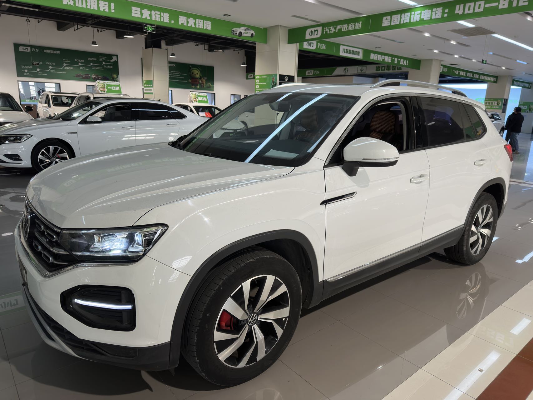 Volkswagen TARRON  2022 Модель 280TSI Двухколесный привод Luxury Smart Connect Edition