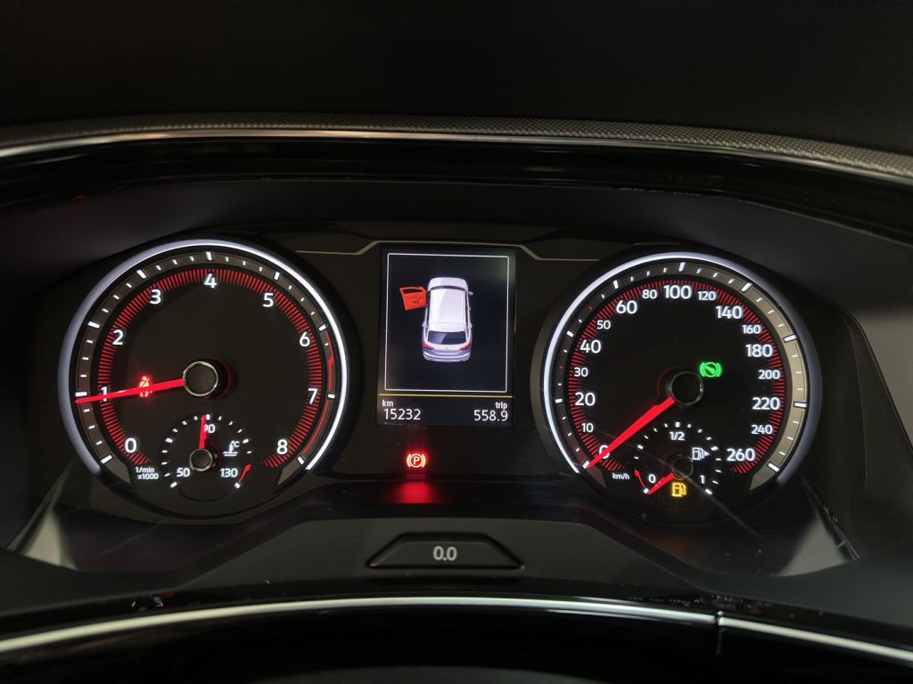 Volkswagen TARRON 2022 Модель 280TSI Двухколесный привод Luxury Smart Connect Edition - Huishida Trading