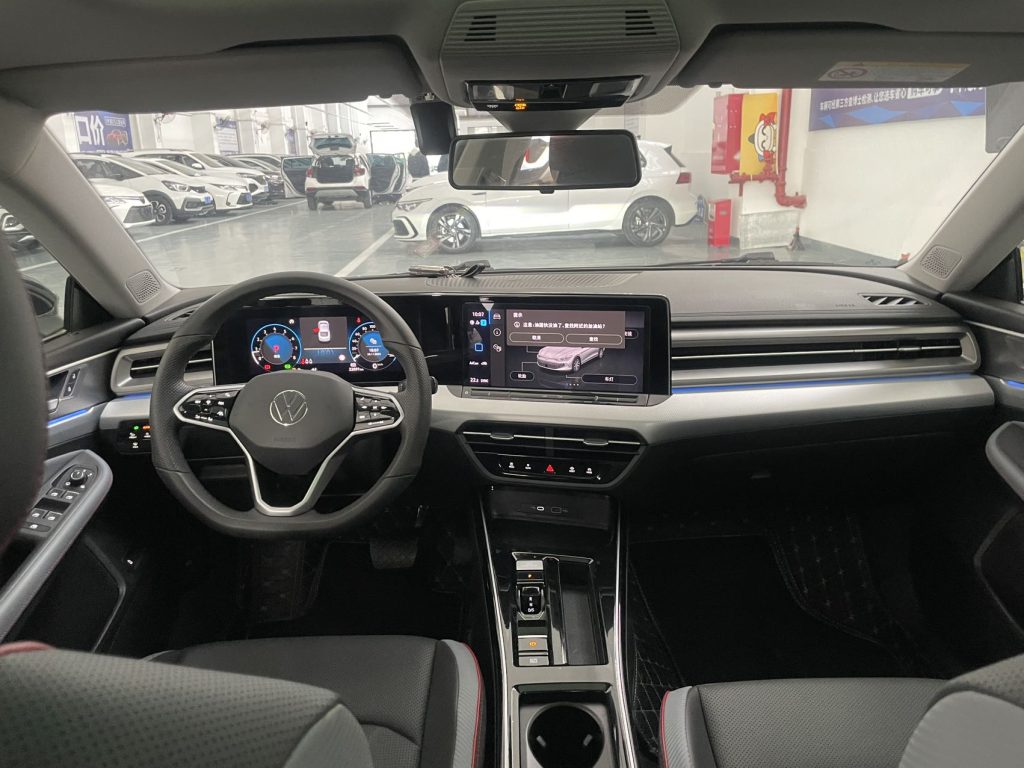 Volkswagen LAMANDO L 2022 L 280TSI DSG Cool Edition - Huishida Trading