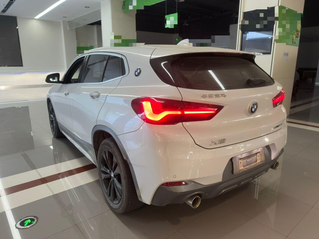 BMW X2 2021 года sDrive20i M Off-Road Package Национальный стандарт выбросов VI - Huishida Trading