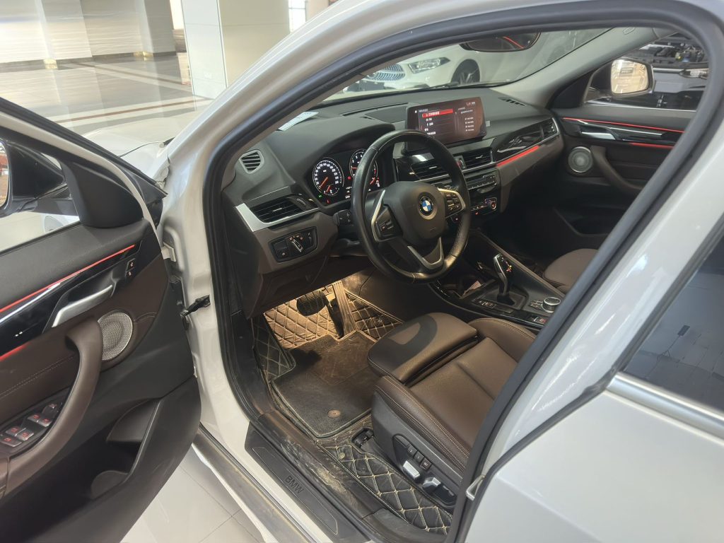 BMW X2 2021 года sDrive20i M Off-Road Package Национальный стандарт выбросов VI - Huishida Trading