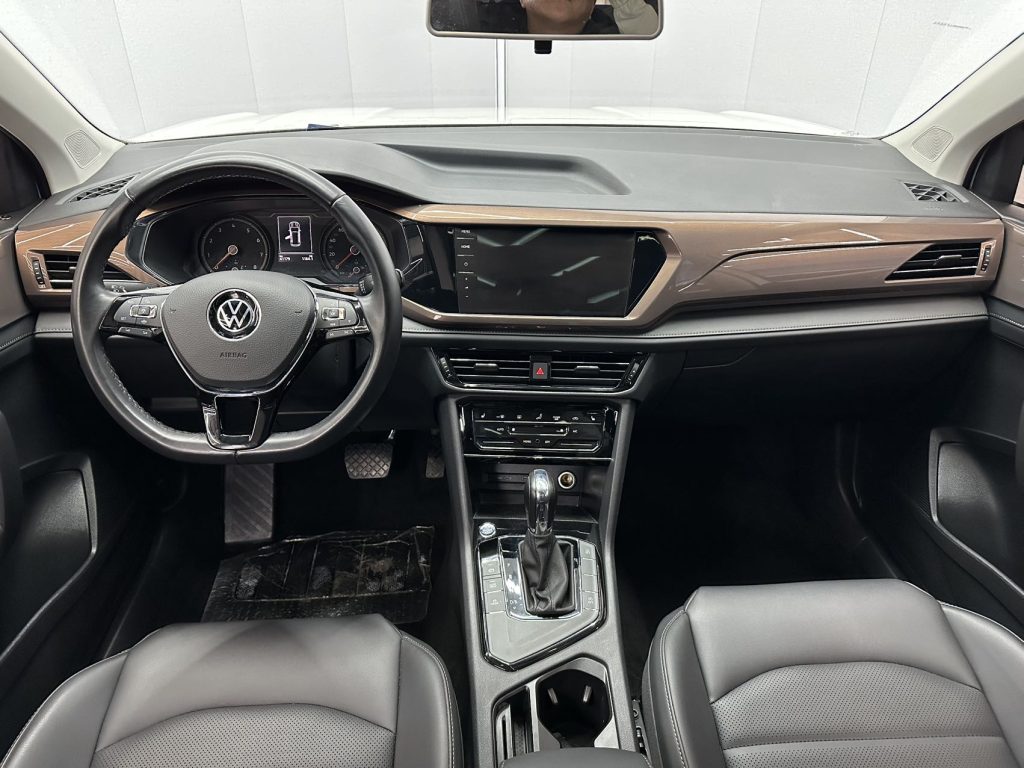 Volkswagen Tharu 2021 280TSI Two-Wheel Drive Luxury Edition PLUS - Huishida Trading