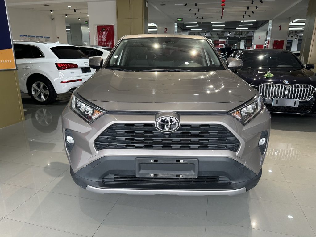 TOYOTA RAV4 2020 2.0L CVT 4WD Style PLUS Edition - Huishida Trading