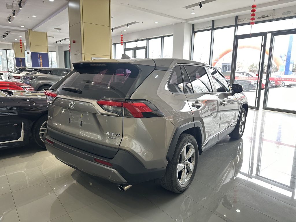 TOYOTA RAV4 2020 2.0L CVT 4WD Style PLUS Edition - Huishida Trading