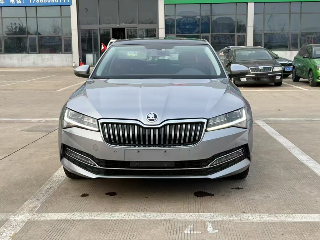 Skoda SUPERB 2019 Модифицированный TSI330 DSG Comfort Edition - Huishida Trading