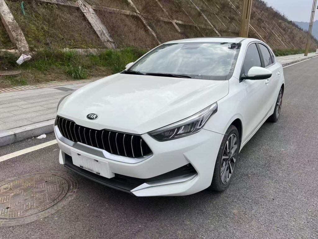 Kia K3 2021 Модифицированный 1,5-литровый CVT Fashion Edition - Huishida Trading