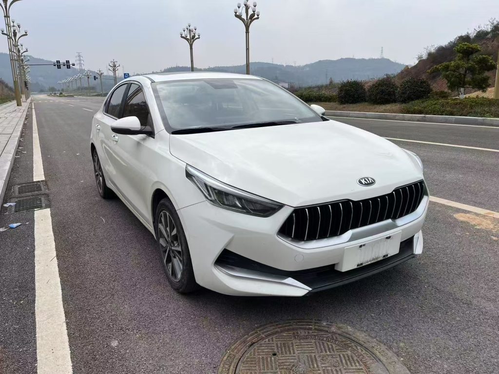 Kia K3 2021 Модифицированный 1,5-литровый CVT Fashion Edition - Huishida Trading