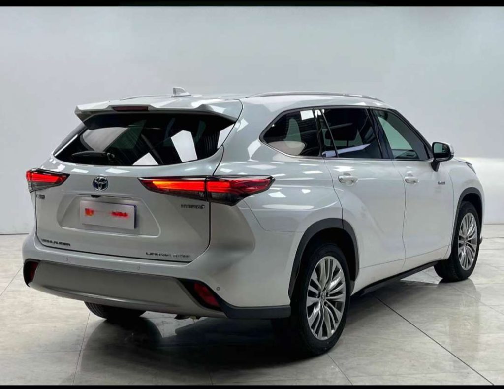 Toyota Highlander 2022 Twin Engine 2.5L 4WD Supreme Edition - Huishida Trading