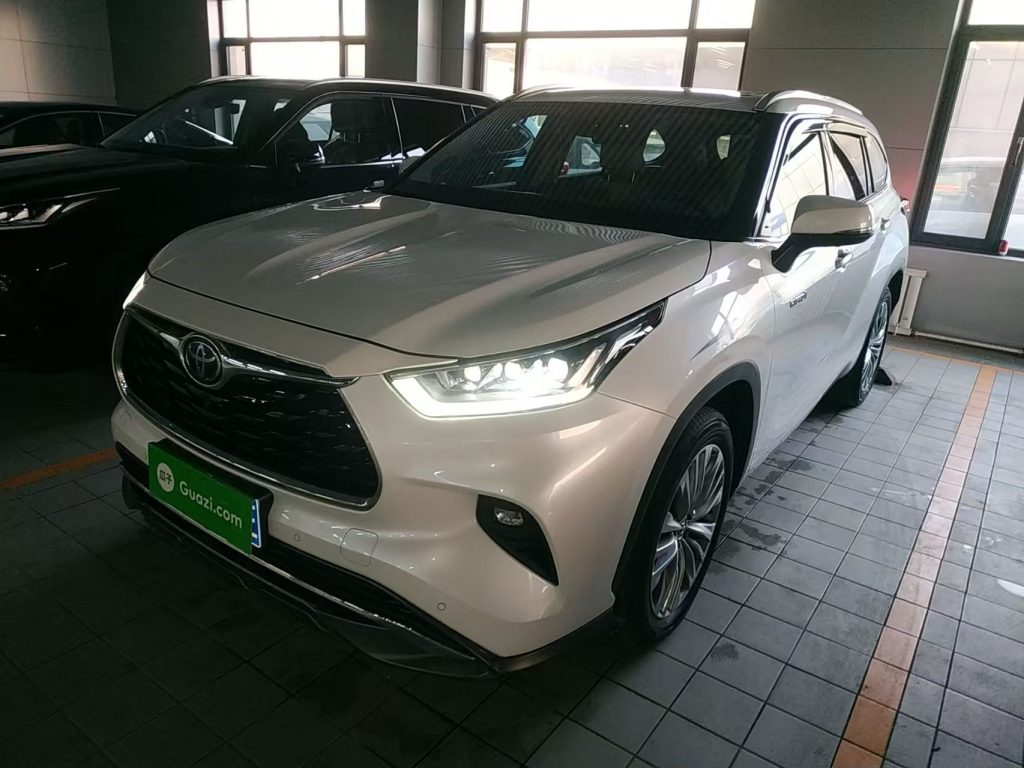 Toyota Highlander 2022 Twin Engine 2.5L 4WD Supreme Edition - Huishida Trading
