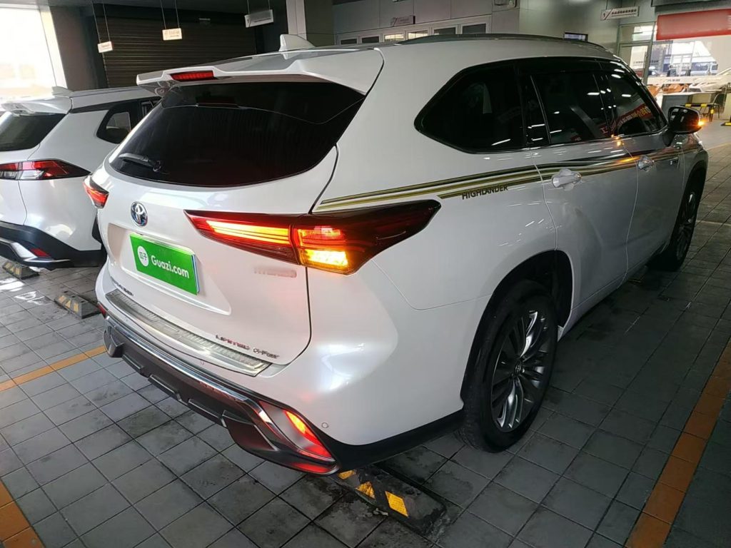 Toyota Highlander 2022 Twin Engine 2.5L 4WD Supreme Edition - Huishida Trading