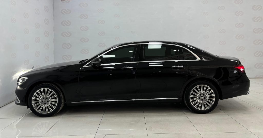 Mercedes-Benz E-Class 2022 300L Luxury - Huishida Trading