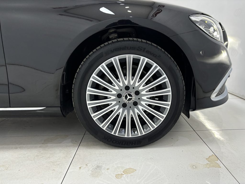Mercedes-Benz E-Class 2022 300L Luxury - Huishida Trading