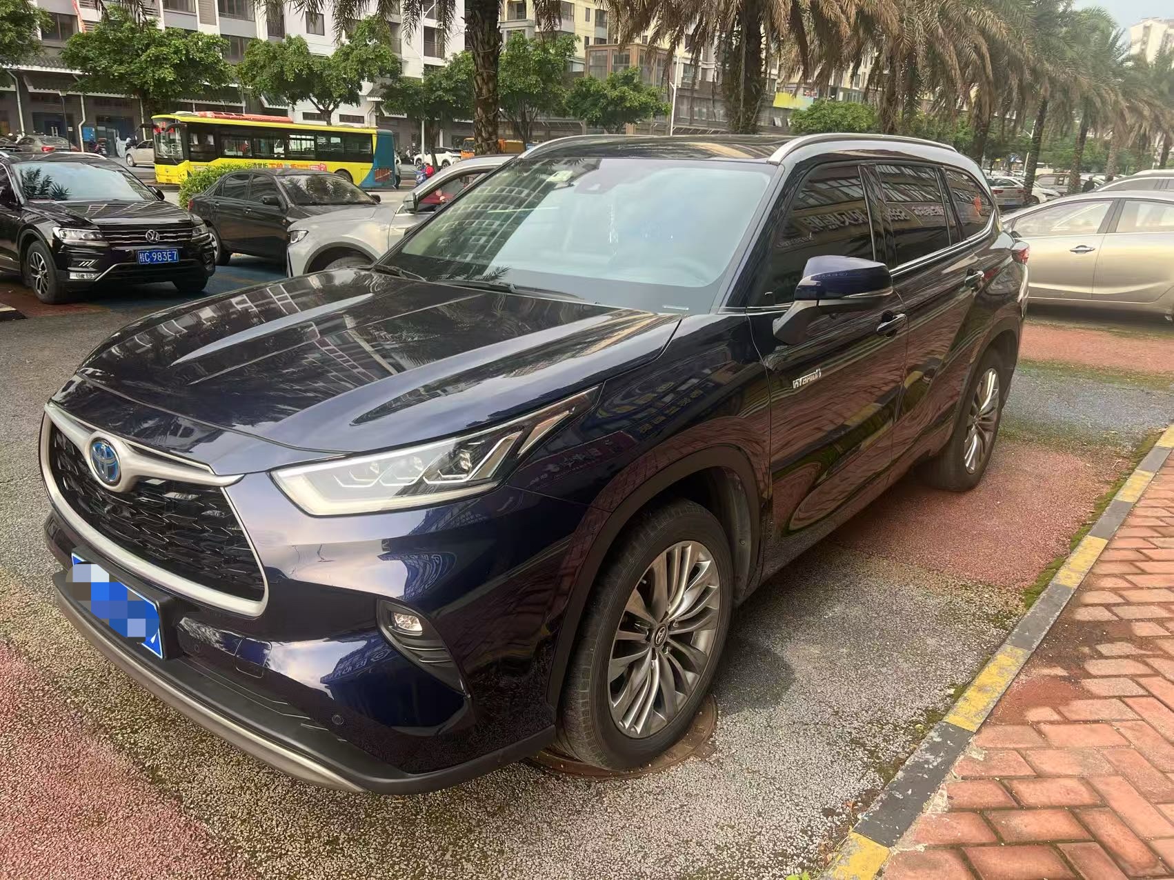 HANLANDA 2022 Twin Engine 2.5L 4WD Premium Edition 7-местный